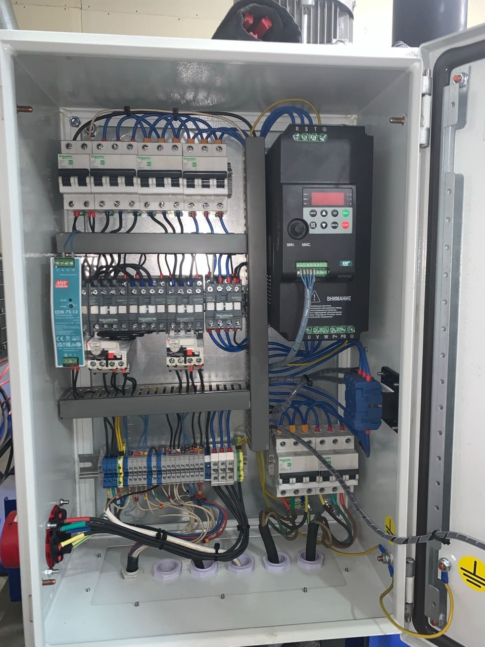 Панель управления фланжеровочного станка